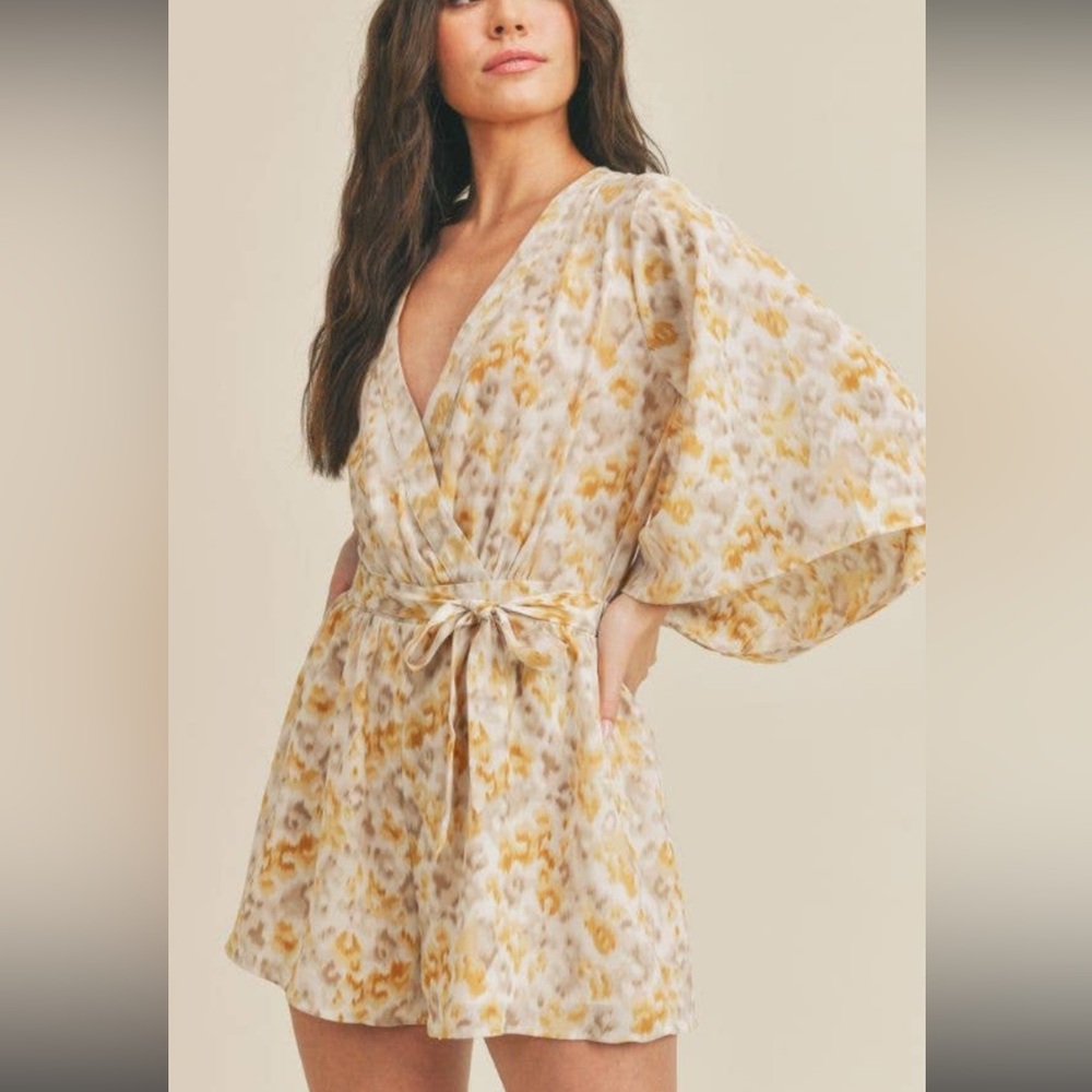 SADIE & SAGE Girl From Ipanema Romper โ Taupe Gold โ Size Small